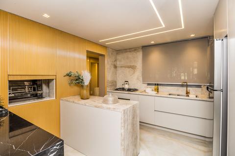 Image 39 - 210363