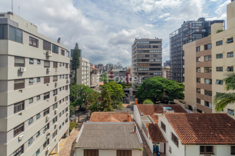 Image 4 - 210390