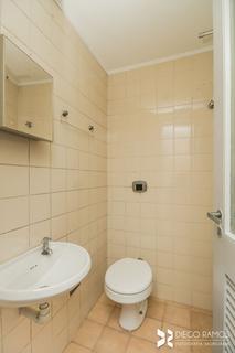 Image 33 - 210556