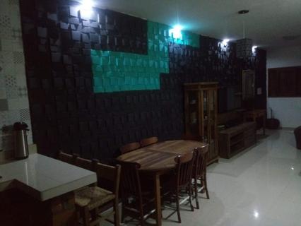 Image 3 - 210785