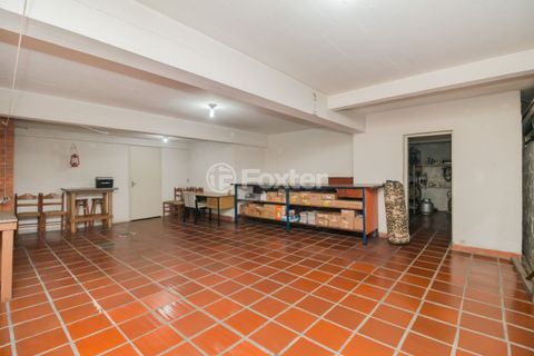Image 48 - 211241
