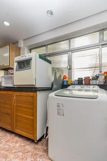 Image 31 - 211360