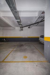 Image 33 - 211498