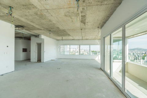 Image 77 - 211501