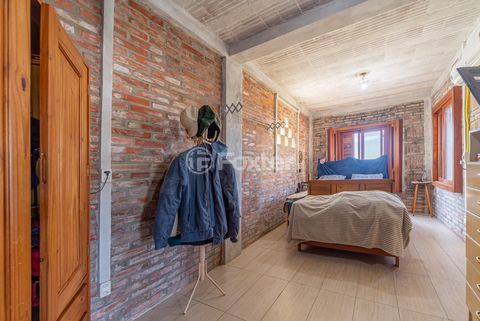 Image 37 - 211539