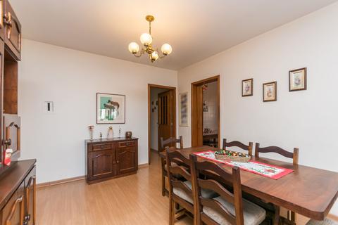 Image 3 - 211720