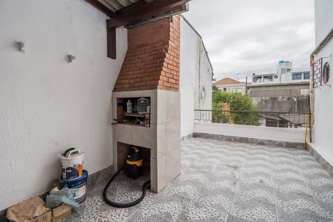 Image 30 - 212049