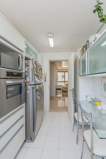 Image 37 - 212217
