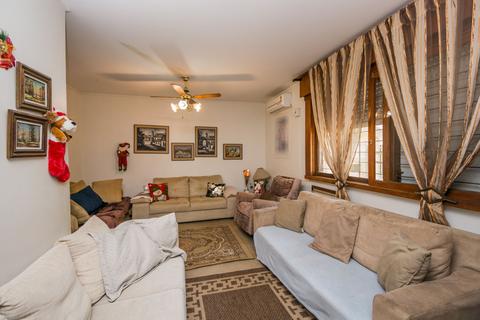 Image 31 - 212329