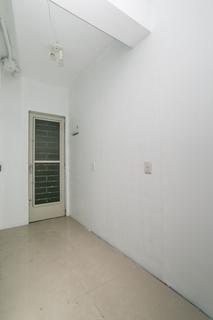 Image 36 - 212530
