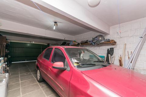 Image 44 - 212794