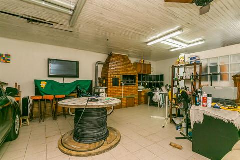 Image 34 - 212896