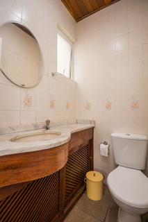 Image 42 - 212976
