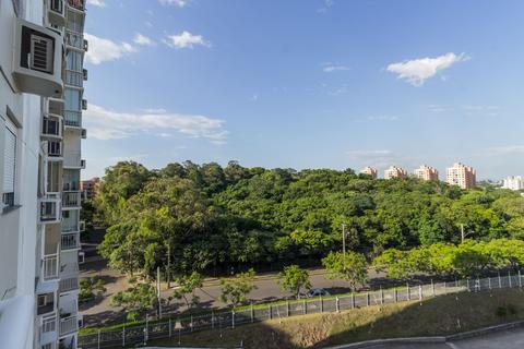 Image 8 - 213740