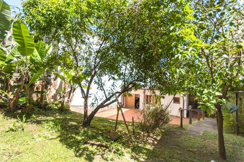 Image 42 - 213843