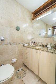 Image 9 - 213894