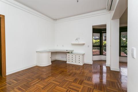 Image 31 - 214139