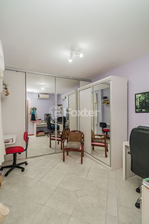 Image 33 - 214239