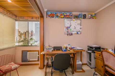 Image 37 - 214420