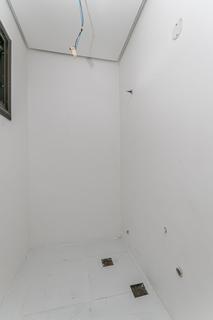 Image 27 - 214518