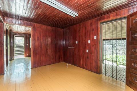 Image 10 - 214736