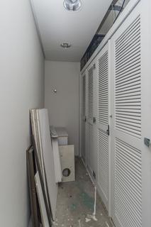 Image 30 - 214793