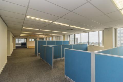 Image 4 - 214869