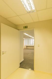 Image 31 - 214869