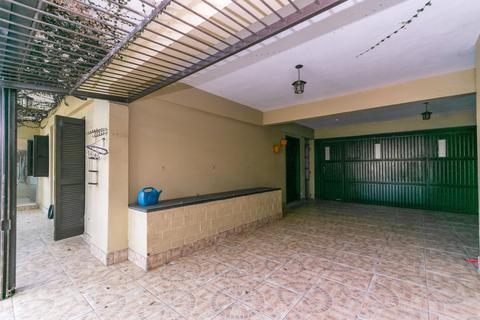 Image 33 - 214904