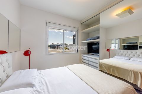 Image 10 - 214915