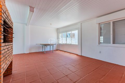 Image 30 - 214916