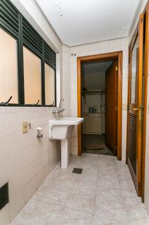Image 38 - 214943