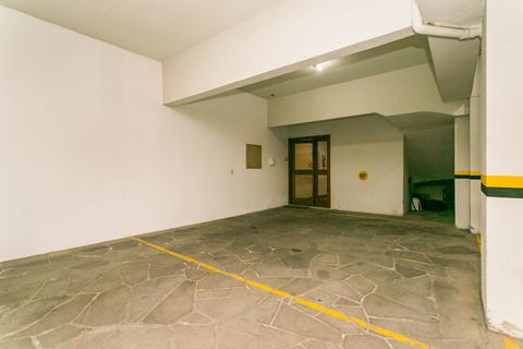 Image 42 - 214943