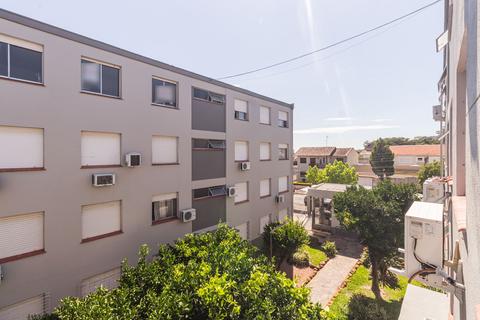 Image 7 - 215012