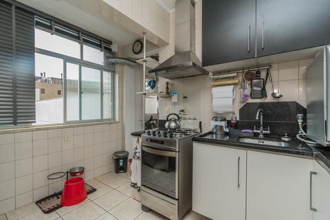 Image 38 - 215157