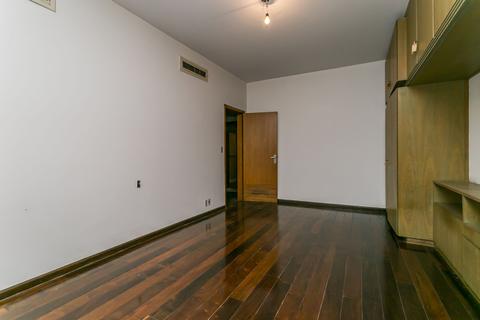 Image 33 - 215224