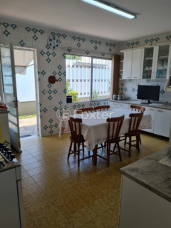 Image 5 - 215462