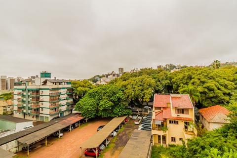Image 17 - 215584