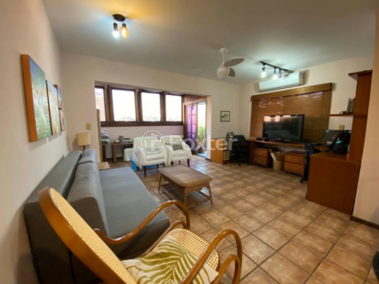 Image 31 - 215622