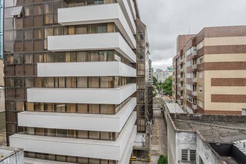 Image 17 - 215656
