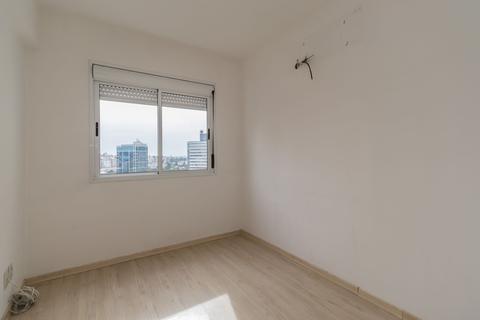 Image 12 - 215664