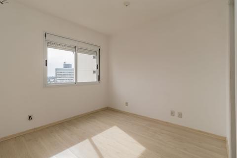 Image 17 - 215664