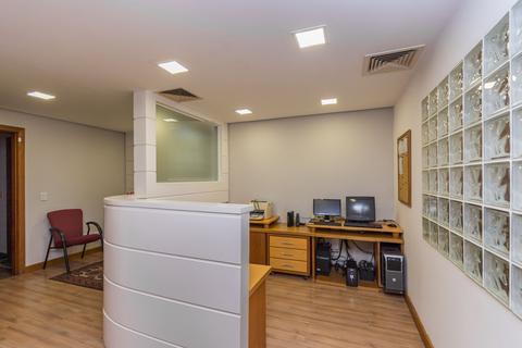 Image 3 - 215680