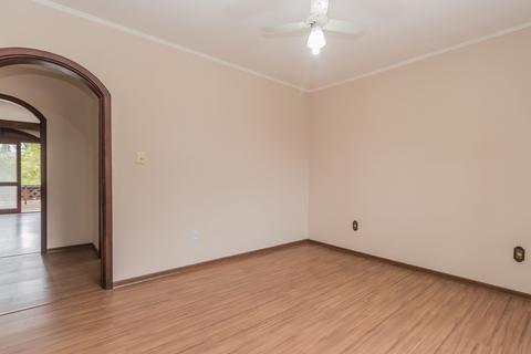 Image 40 - 215915