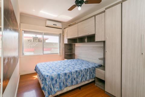 Image 7 - 215991