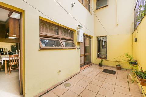 Image 39 - 216008