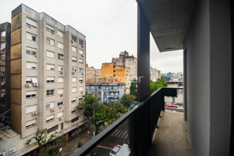 Image 4 - 216100