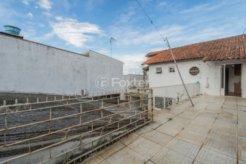 Image 33 - 216320