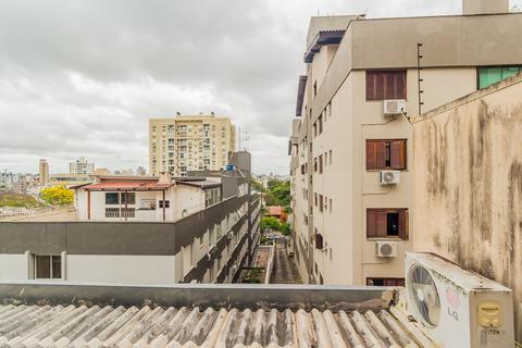 Image 17 - 216354