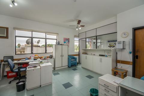 Image 2 - 216366